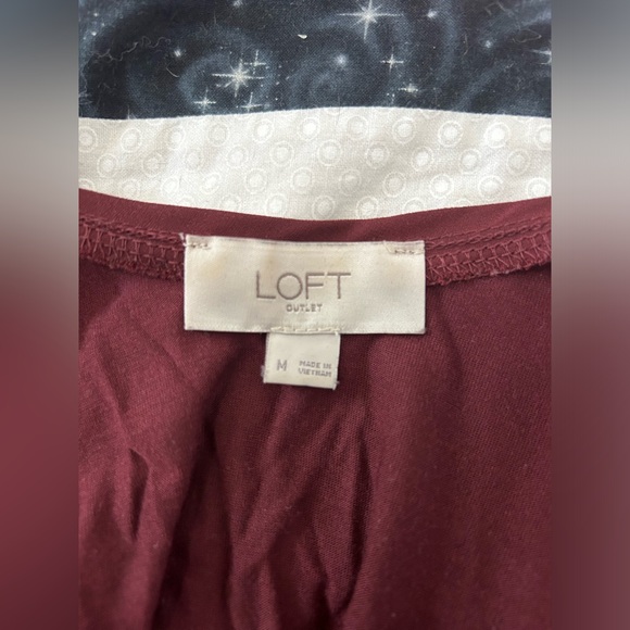 LOFT Red Blouse - Picture 4 of 4